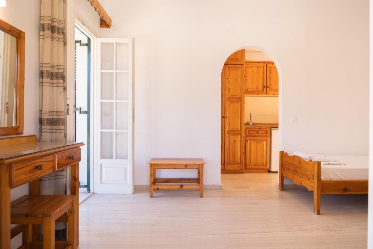 Athineos Apartment'S ダシア エクステリア 写真